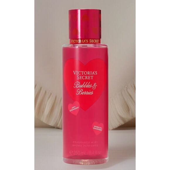 Victoria's Secret Bubbles and Berries Fragrance Mist 250ml - Picture 2 of 3